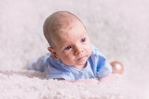 传统的面相学: 从孕妇的面相看生男还是生女!